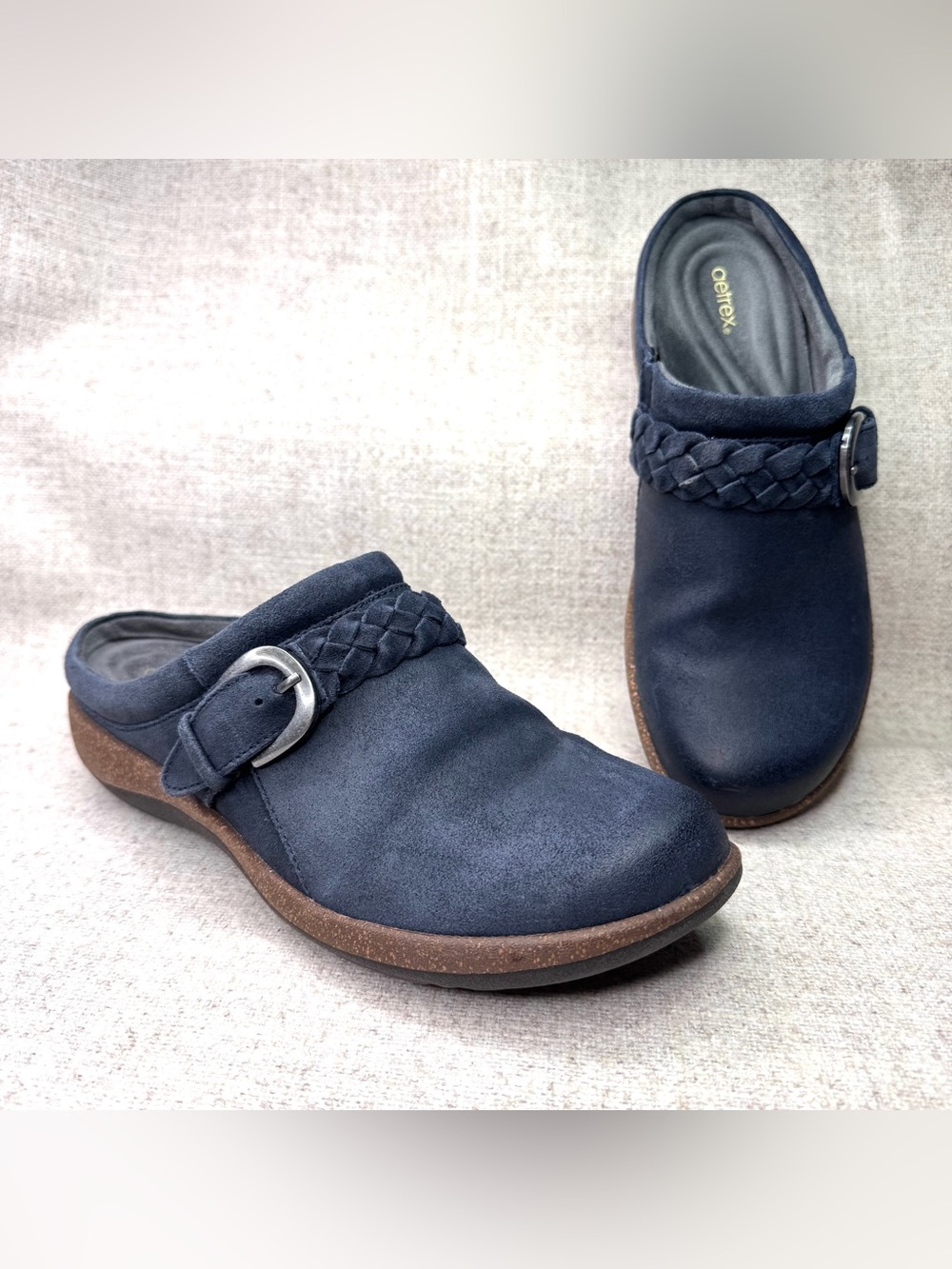 Aetrex Libby clogs slip-on shoes in navy blue leather sz 38, US 7.5-8, comfort